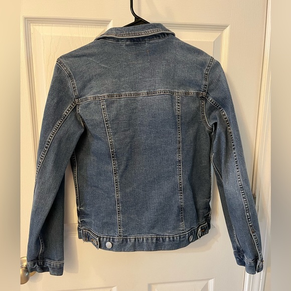 Time & Tru Blue Jean Jacket - Picture 2 of 10